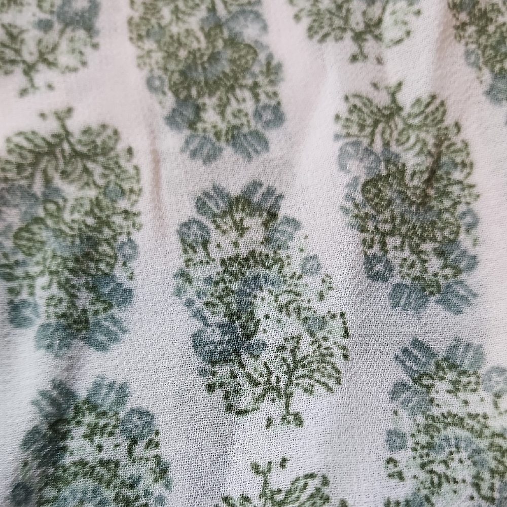 LUCKY BRAND | Green White Ditsy Floral Ruffle Tie Neck Mixed Fabric Top |‎ M - Picture 9 of 10